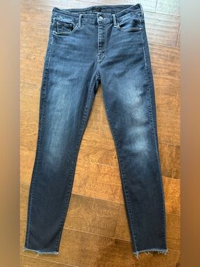 MOTHER High Waisted Looker Ankle Fray Jeans